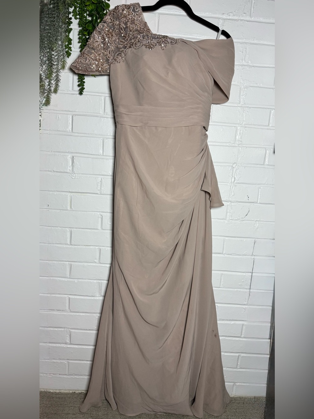 Ryanth Lilac Tan Chiffon Corset
Gown One Shoulder Formal Dress
Size 4&16W - Picture 2 of 5